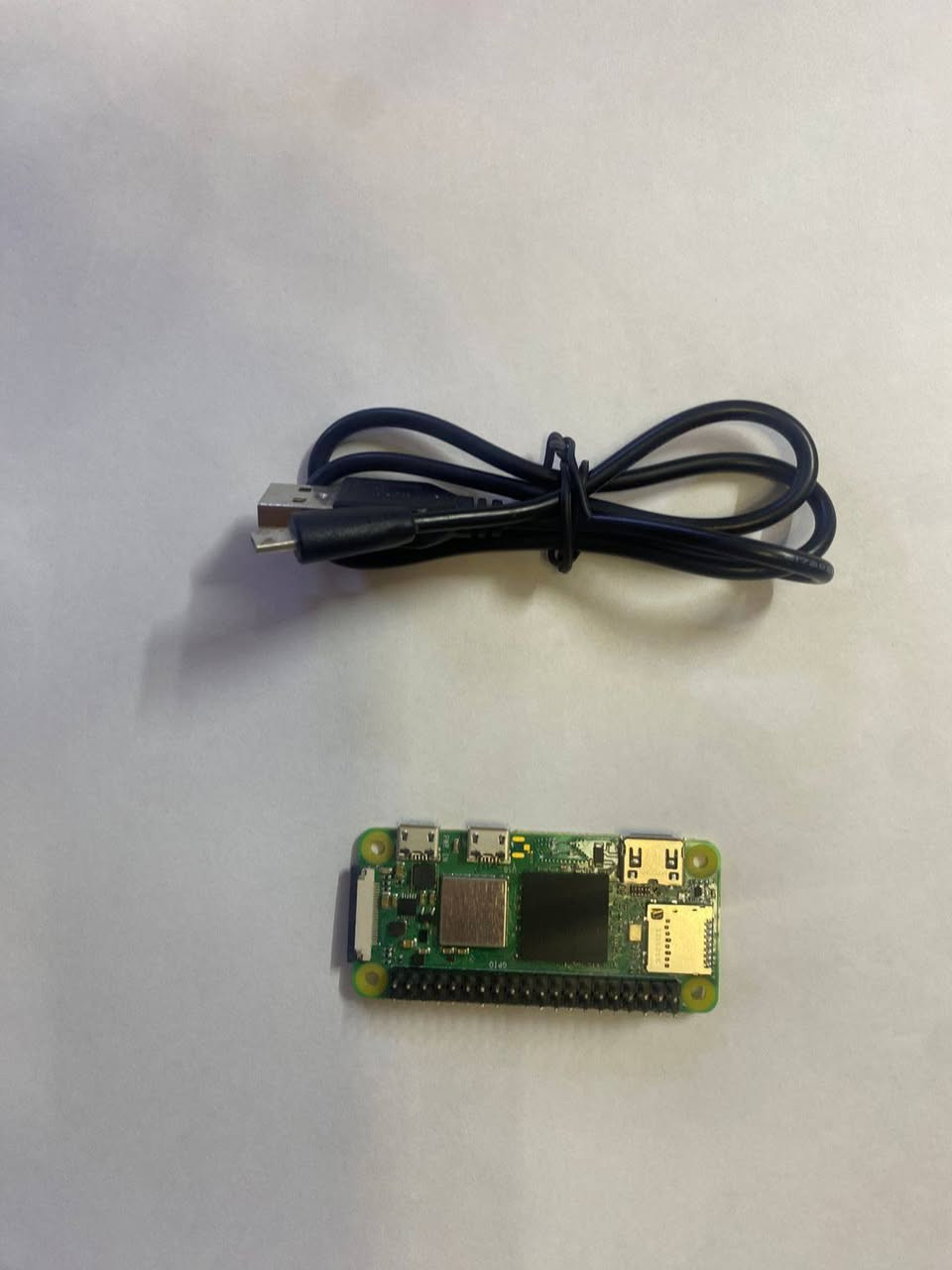 Raspi Zero 2W
ملحوم ويجي وياه كيبل MicroUSB
نظيف وشغال 100%
السعر 40 الف 
المكان بغداد حي الجهاد
*********** واتساب
