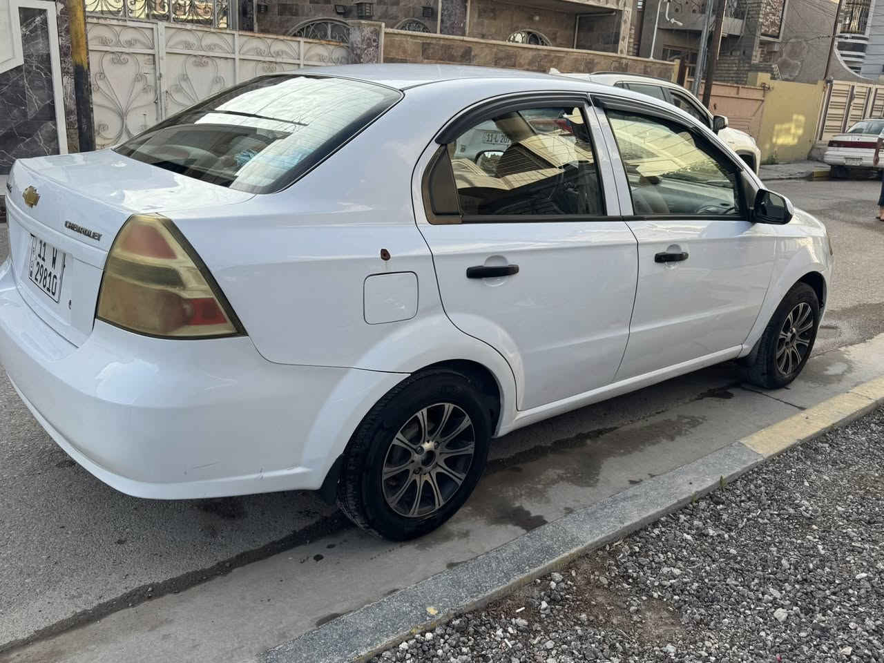 افيو ٢٠١١ مال الشركة العامة كير اوتو جام كهرباء والسيارة جاهزة كير محرك مكفول  تبريد شغال وما بيها اي نقص السيارة بيها مكانات صبغ ابيع مصبوغة سعرها ٧٣ ورقة 
***********
