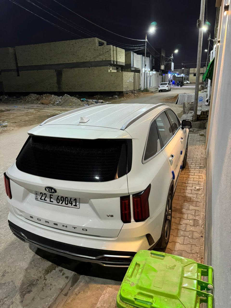 كيا سورنتو
موديل 2021 خليجي 
بصمه
كراسي كهرباء 
جنطة كهرباء 
لايتات زنون
حساس خلفي وامامي 
6 : سلندر 
7 : راكب 
3 قطع تبريد 
اشاره بالمرايه 
مرايات شفط 
ويل كروم
بردات خلفيه بلاديه 
ماشيه 105 الف كيلو
السعر 253
بيه صبغ بين البابين موضح بالصور 
*********** 
مكان النجف
