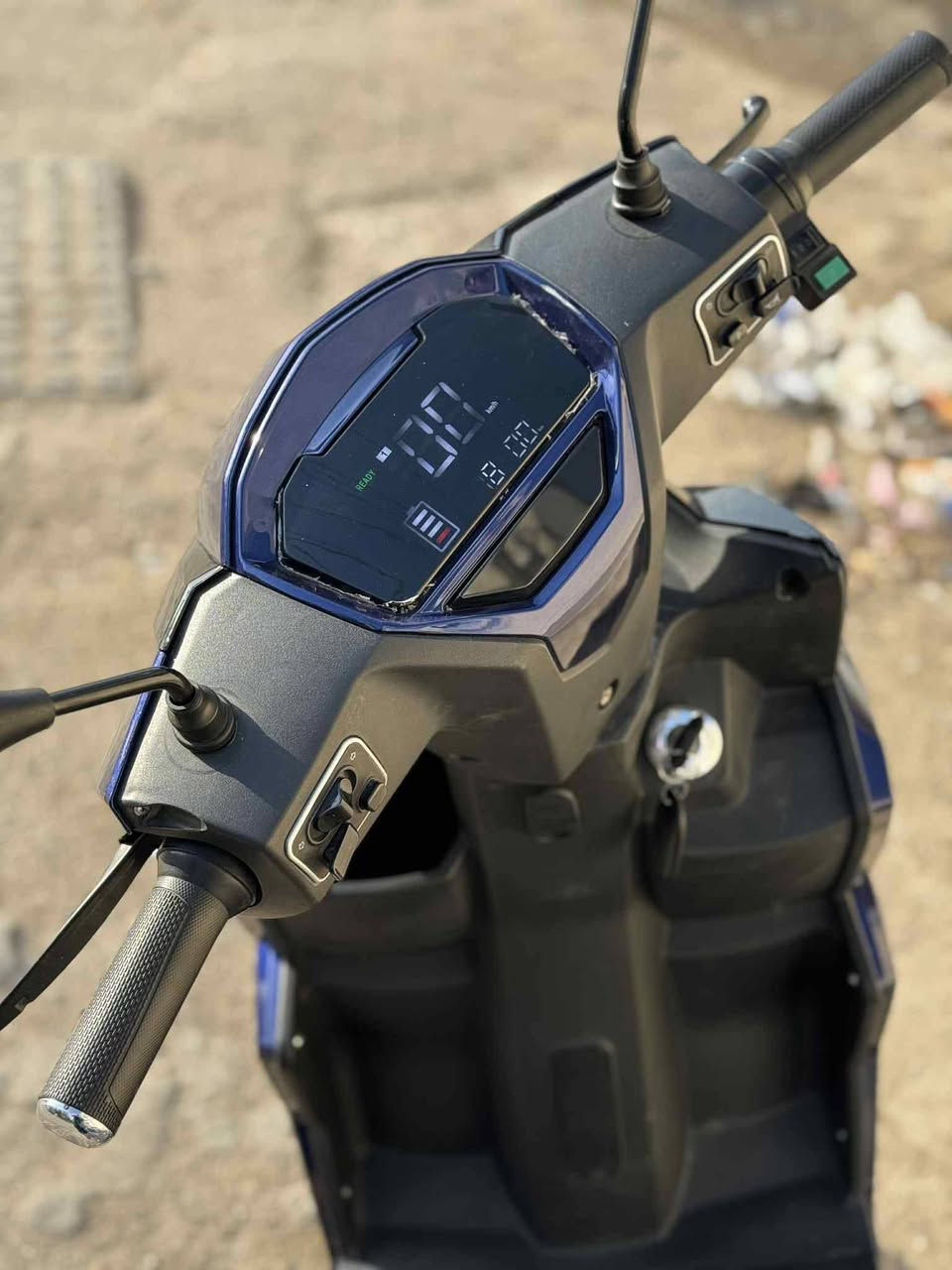 دراجه سكنس 2025 GT نضيفه 100% دراجه ما بيها اي نقص 6 بطاريات 🔋 جدد ما يحتاجلها اي شي بيها ثنين هورن وبيها رجوع R شلعتها قويه كلش وياها وصل شراء موجود هم  ابريك الخلفي ابريك امامي يشتغل سعر المطلوب750وبيهة مجال مكاني بغداد قرب القواس الرقم ***********متواجد خاص
