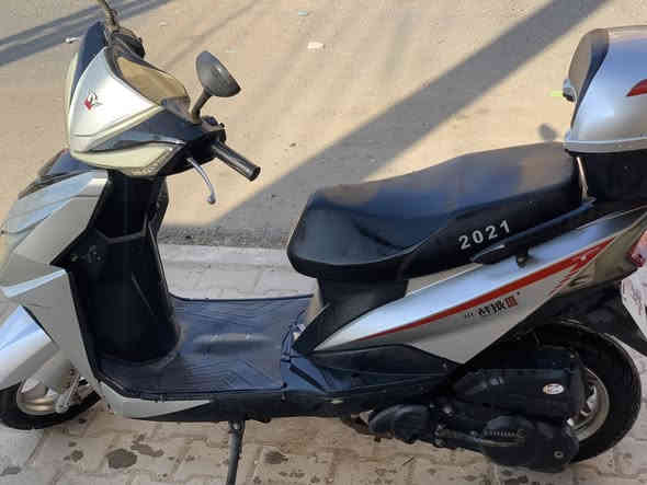 ماكس صيني   للبيع 300 بيه مجال  ***********
