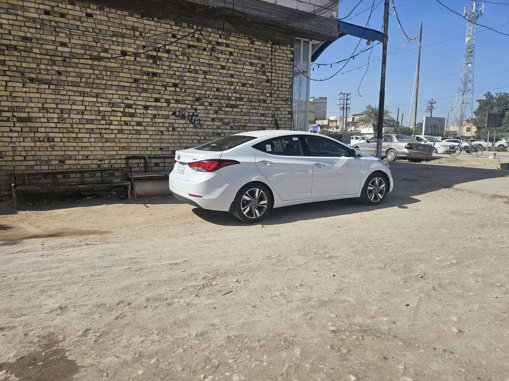 النترا 2014 شكل 2015 خليجي 
فول مواصفات بصمة فتحة سقف هيتر كشنات + ستيرن +مثبت سرعة + مانع انزلاق + كرسي السائق كهربائي+ تحكمات ستيرن
مكينة 1800
السيارة ماشية 230 الف 
مكينة كير حدادية كله بشرط السيارة جدا نظيفة
سونار موجود بالصور
رقم اربيل وكالة مضمونة
السعر 125 قفل بدون عملة حتى ما اتعبك ولا تعبني
مكان السيارة النجف
*********** النجف, العراق
