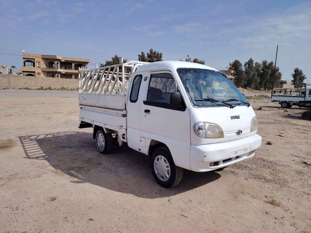 سلام عليكم كيه فاو للبيع موديل 2007 اوراق كامله اربع تايرات جدد صدر جديد خياس مابيها سياره جديده كلها بلاد بدون صبغ او ضربه محجل وغلاف بودي كهربائي كامله الشراي يتصل عل رقم مكاني الشرقاط ***********
