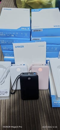 باوربنك انكر اصلي شحن سريع      جدد لوك  سعر القطعه 25 الف  ثلاث الوان...