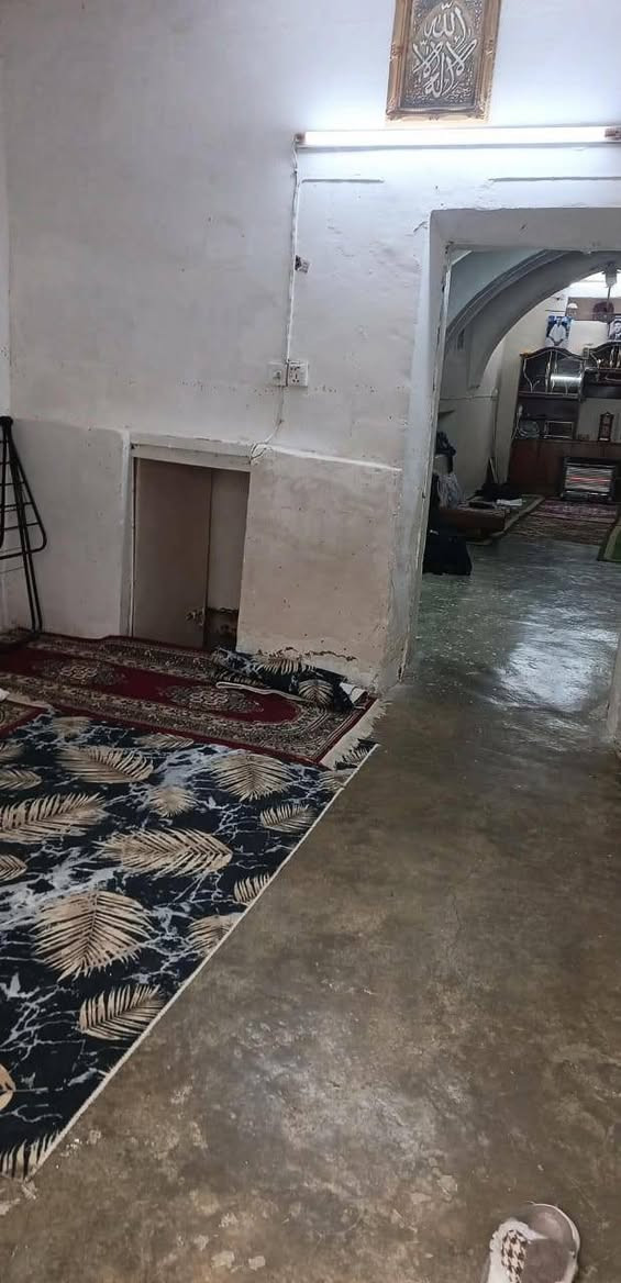 بيت  قديم للبيع منطقة بريادي 82متر طابو صرف سند 25 بسعر مناسب للاستفسار و السعر الصورة مراسلة واتساب او اتصال ***********
*********** كركوك, العراق
