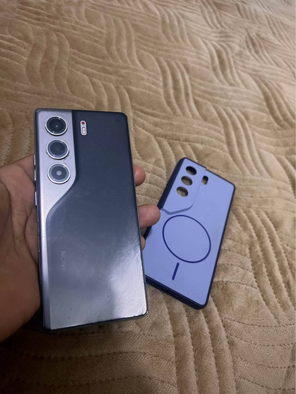السلام عليكم عندي جهاز مرتب 
اسمه TECNO CAMON 40
ذاكره256
عشوائيه 8+8 يعني 16
بطاريه 5200
جهاز مرتب مبدل كامره اماميه وضهر 
سعر 170 نهايته
بدون ملحقات 
مكاني كربلاء حي نصر قرب ملعب كربلاء دولي 
رقمي ***********  بي وتساب كربلاء, العراق
