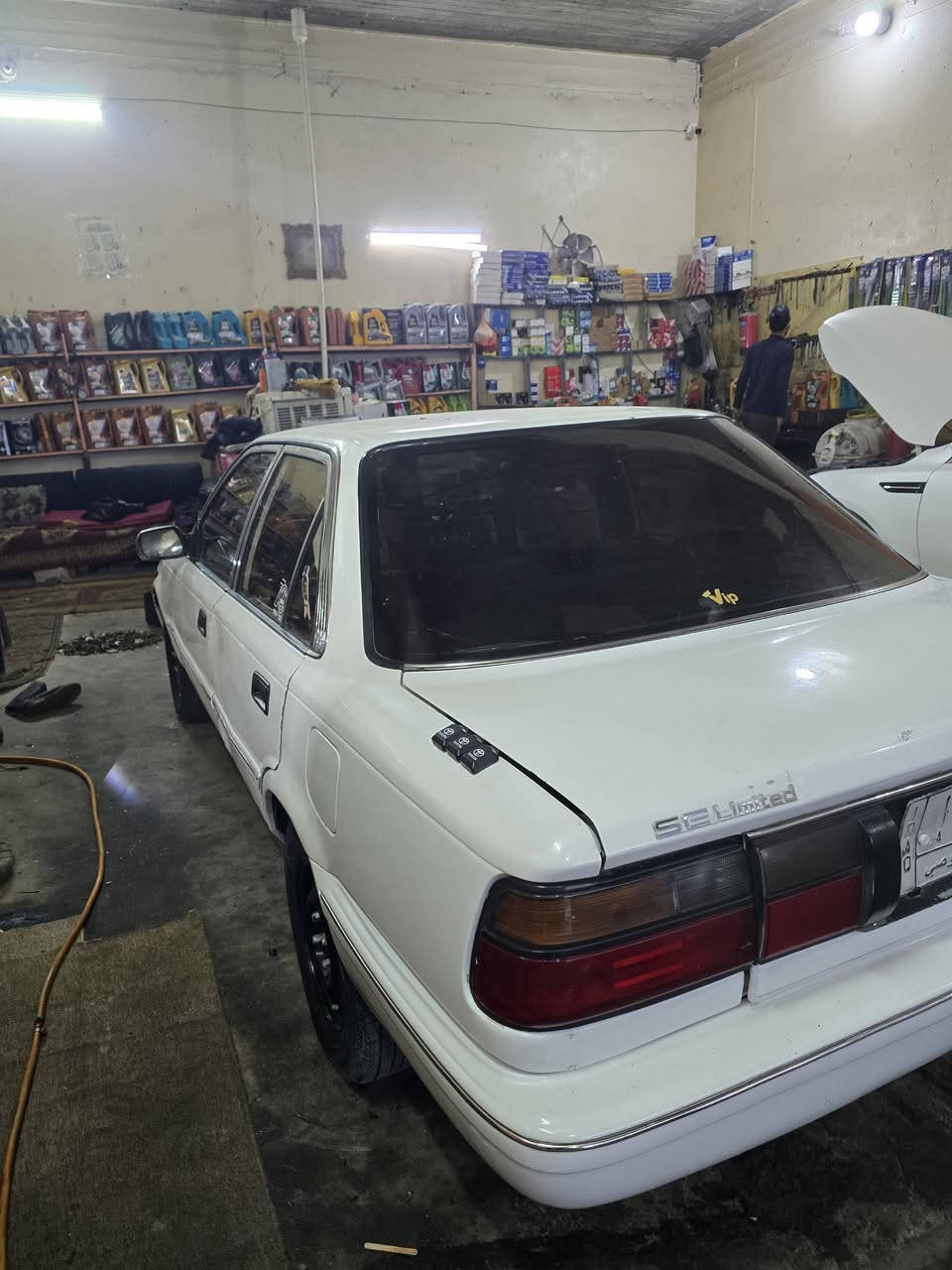 كورله ١٩٩١
السياره نضيفه
كير محرك جدد
الحداديه نص عمر
دواخل جديده
سنويه لل٢٧
رقم قادسيه بسمي تحويل ثاني يوم
السعر ٥٣ وبيهة مجال 
***********
مكاني نجف حي الانصار
