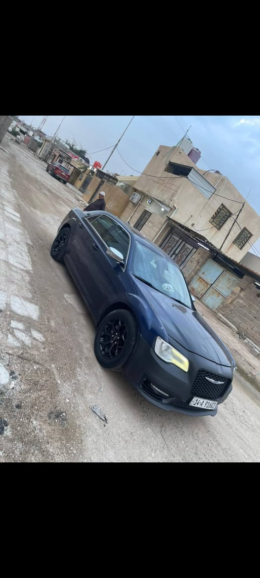 سلام عليكم اوباما 2015معلايه2016يعني سنه وحده ضربتهه جاملق وبنيد ومن صابغين صابغين الجاملق الثاني بدون فتح بدون معجون فقط موحدين لون سياره جاهزه مكينه كير حداده تخم تاير مواصفات عاديه السياره عوزهه صبغ دعاميه بجم جديد مكاني بصره ام قصر السعر 155وبيهه مجال ***********فقط بيع بدون مراوس
