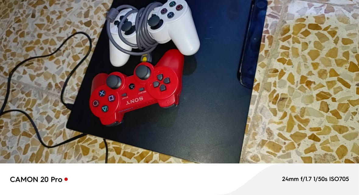 سلام عليكم سوني 3 للبيع ماصار يومين ماخذو سعر 135 
***********
