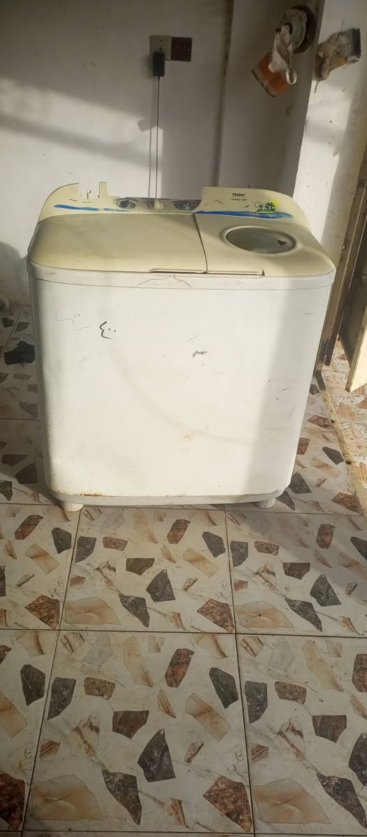 غساله البيع اي عيب مابيه  بل شرط سعر 50الف بيا مجال***********
