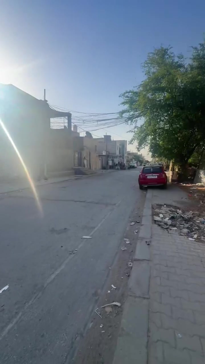 ار للبيع مساحه 200 متر  حي الجزيرة بناء قديم على ساحه *********** للاستفسار اكثر مكتب الزبيدي
