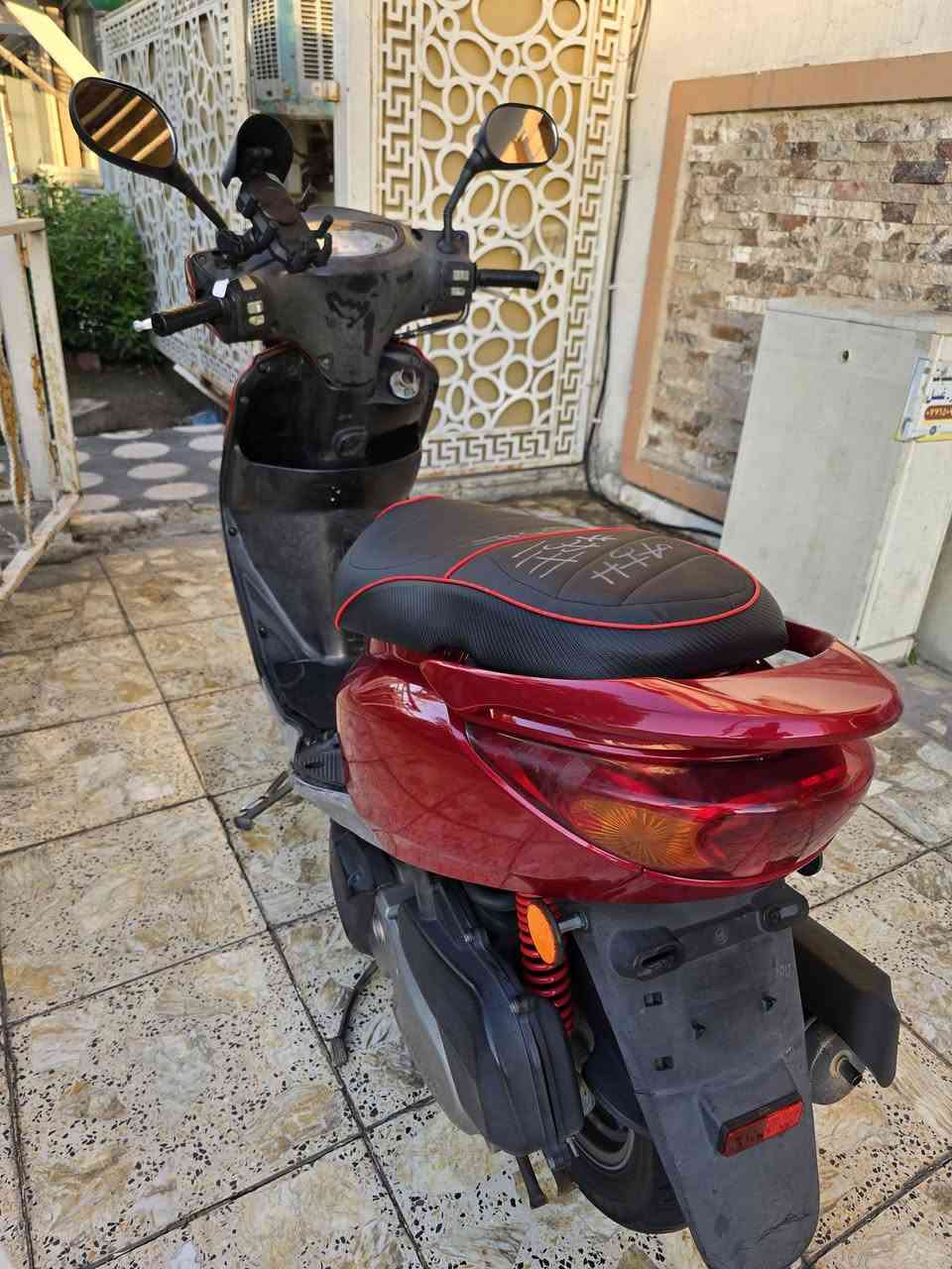 سلام عليكم بريز ببغاء البيع
دراجه جديده مال رمبه 
الكفرات عايد صبغها لان جانت جارده بس ختم واحد عده الكفر المامي مابي ختم الدراجه لك مكينه كفاله نزل خطين ياباني رايدها اب ١١٠٠ مكاني الاعظمية 
***********
