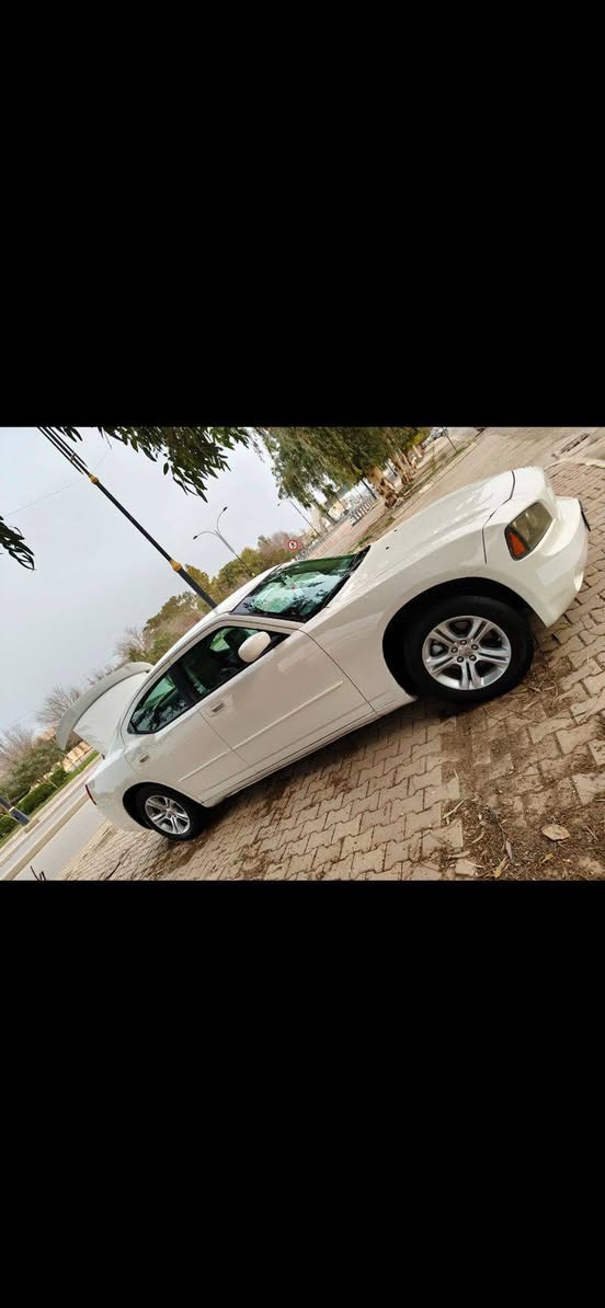 سلام عليكم جاجر 2009 ابيض رقم شمالي شرط التحويل وبيها دفتر بانزين  مواصفات  SXT محرك سته سلندر كير محرك مكفول ما مفتوح ومابي اي عيب ضرر السياره جامرلغ خلفي السكن صبغ فقط ومابيها قطره دواخل  والباقي مكفول والسياره جديده وما متعوبه وميحتاج مصرف وتبريد والتدفئه هم شرط شغال وعنواني كركوك والسعر 113 وبيها مجال للشراي  رقمي *********** اخوان رجاء ماجاوب على الرسائل الشراي يتصل لان اني مكلف بل نشر
