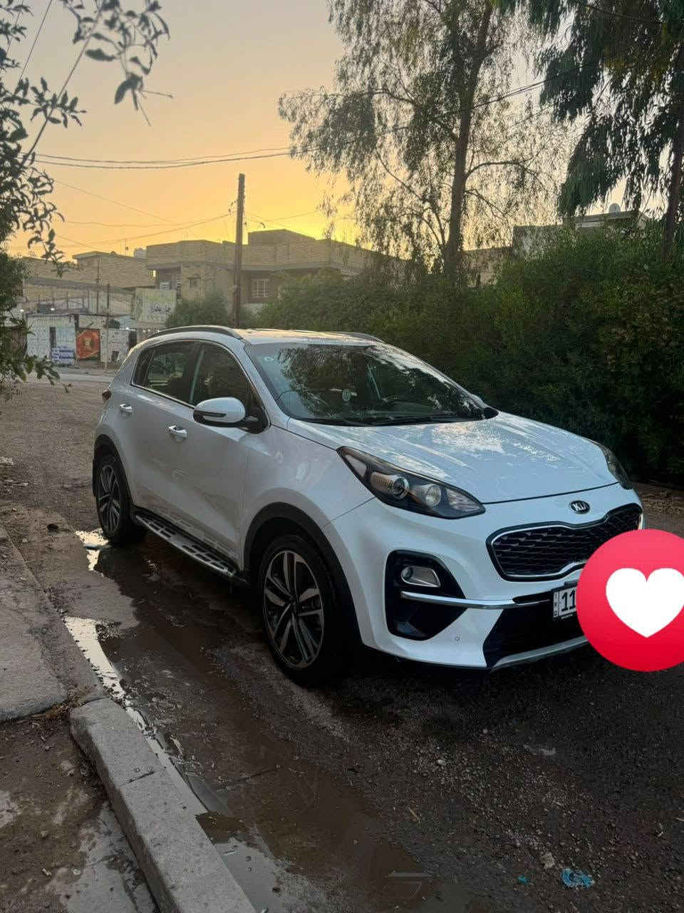 السلام عليكم سبورتج خليجي لشركه الدوليه فول مواصفات عده الفتحه بيها ملاحظات بصيطه تكحيل داير الجاملغ وبارد كد شبر ولباقي مكفول محرك 2000 دوش لعنوان بغداد الغزاليه ***********
