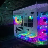 كيس Aigo ابيض للبيع  ياخذ ٩ مراوح اخو الجديد استخدام جدا قليل مكاني با...