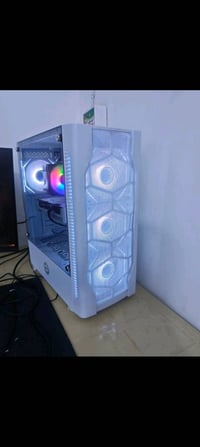 💻 مواصفات الكيس (Case Specs): كرت الشاشة: ASUS Dual GeForce RTX 4060 O...
