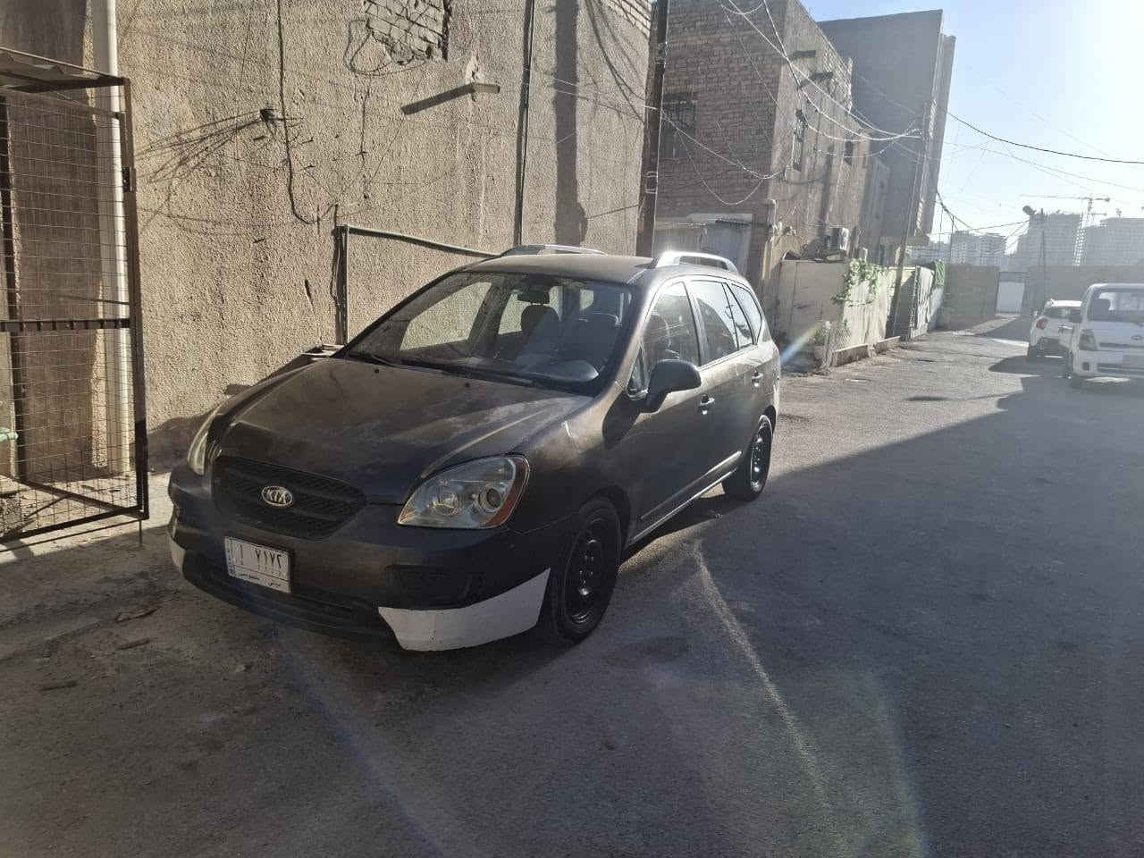 كيا راندو
٢٠٠٩
وارد امريكي بدون حادث 
محرك ٢٠٠٠
٤سلندر 
تبريد قطعتين 
استعمال مال بيت فقط 
مابيهه اي ضرر 
رقم ديالى 
لتواصل***********
