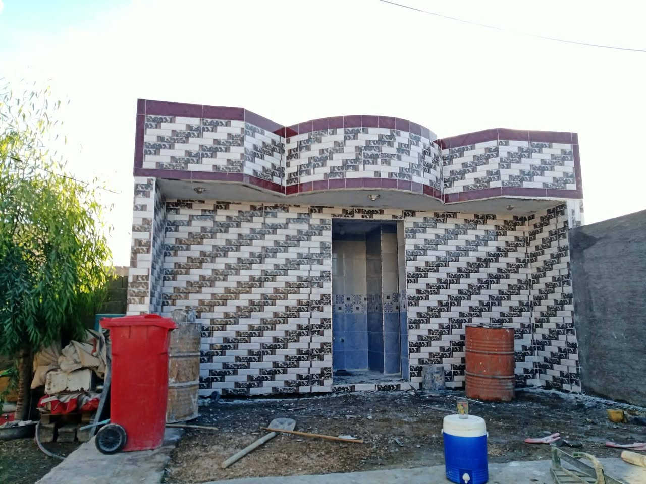 سلام عليكم 
اسطه سيراميك متفرغ حالين
اشتغل جدار ارضيه واجهات 
سعر م جدار6٫500
ارضيه 5٫500
رقم ه‍ ***********
