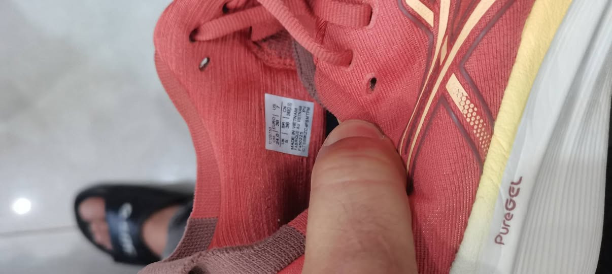 @ asics Gel NIMBUS27
اسكس قياس ٣٨
طول قدم ٢٤سم
نضيف ارجنال وتوصيل مجاني


**إذا كنت صاحب هذا الإعلان وتريد حذفه لأي سبب، رجاءا أرسل رسالة إلى الدعم الفني**