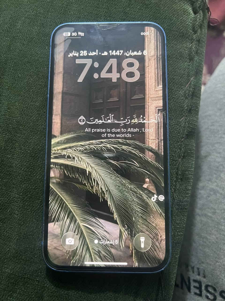 ايفون 13عادي دبل سيم كارت النظافةمثل ما موضح بالصوره مابي اي كسر او خدوش  استخدام شخصي مامبدل ايشي بي السعر قيم بالي يرضى  الله هذه  رقمي ***********
