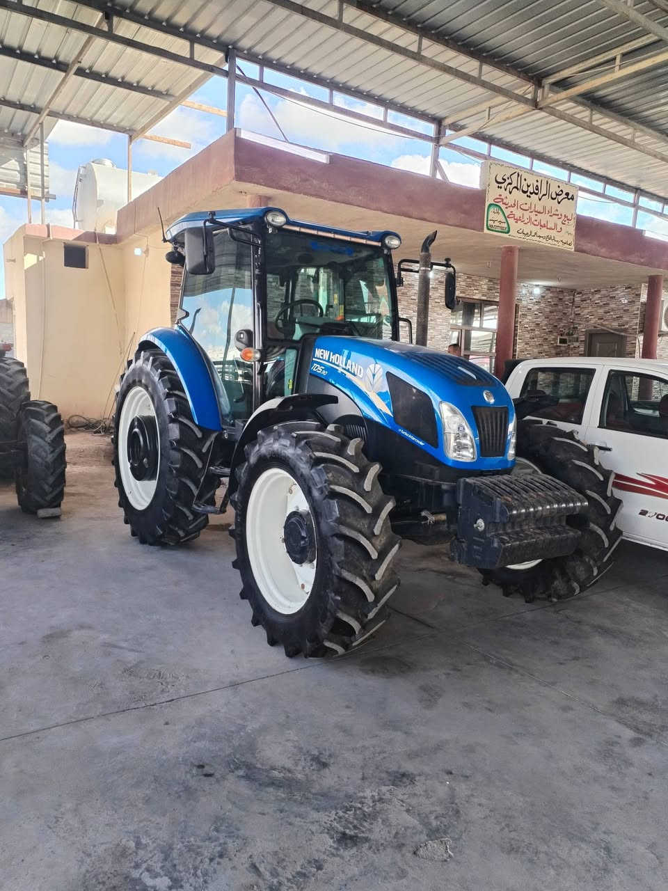 تنكتر للبيع موديل ٢٠١٩ الحجم ١١٠ كير ومحرك بشرط تبريد شغال سنويه جديده السعر ٢١٠ وبي مجال اتصال ***********
