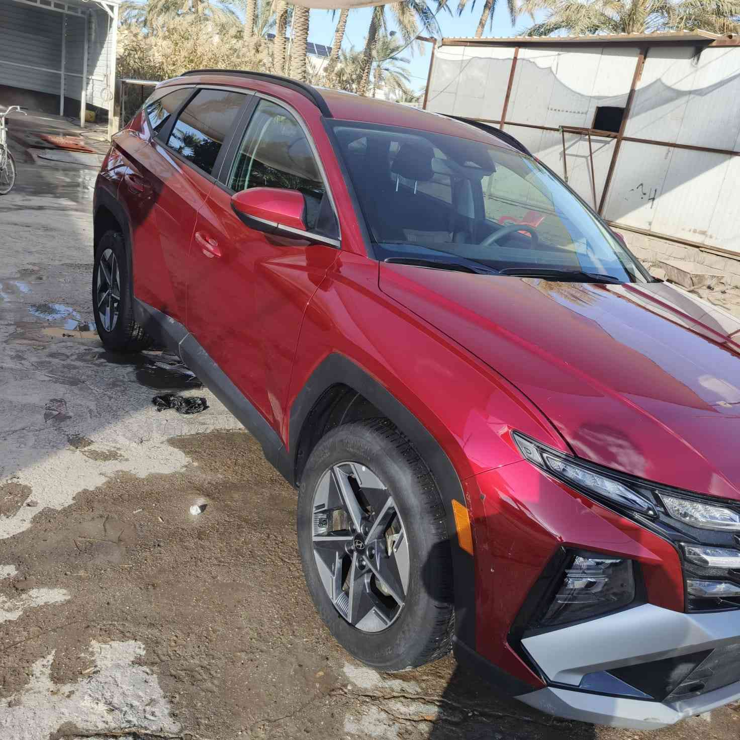 ياالله السلام عليكم هونداي توسان موديل ٢٠٢٥ دخول جديد باسمي تترقم كل المحافظات بدون صبغ حادث بارد فقط هاتف ***********
