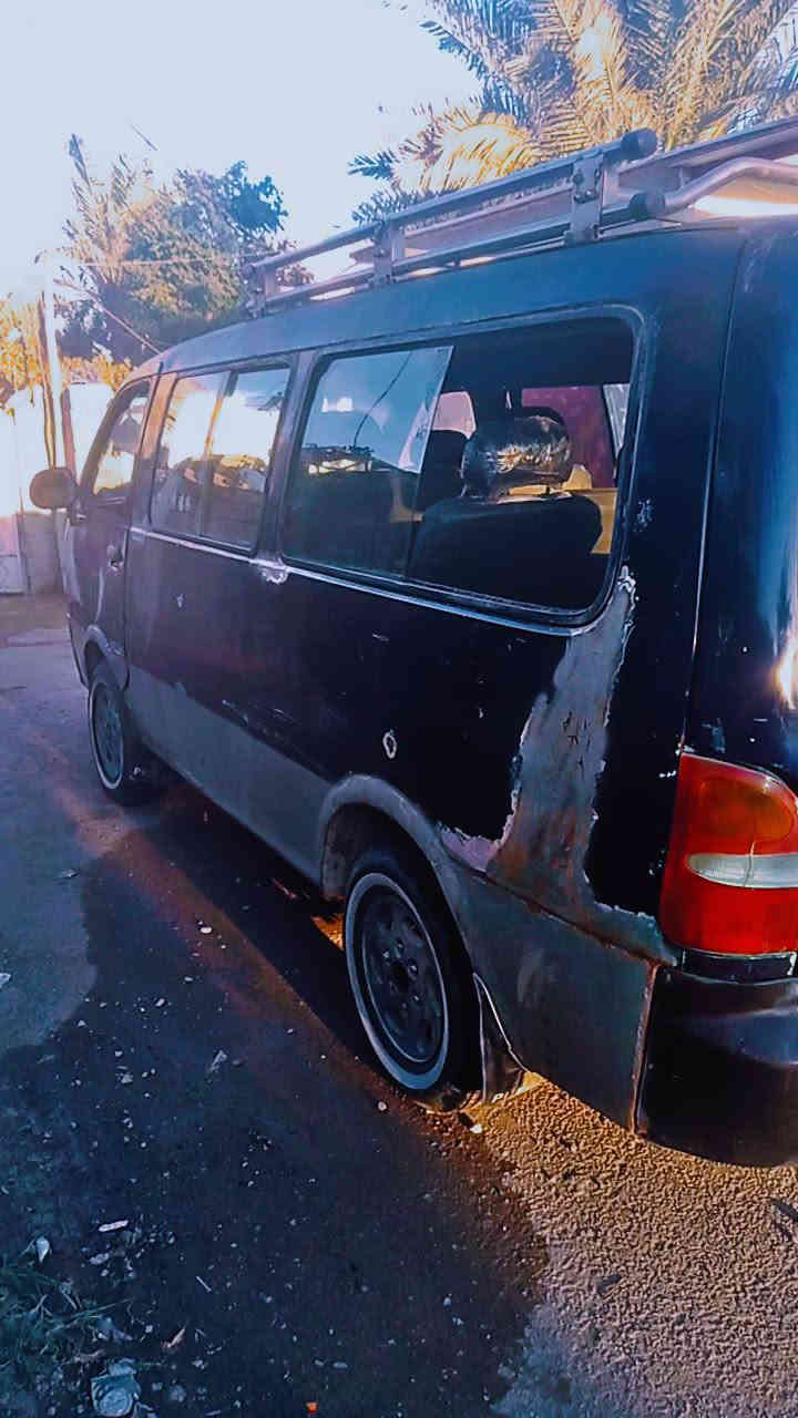 السلام عليكم سياره بريجو للبيع موديل 96 وسنويتها /27 دوشمه جديده تخم طائرات جديد محركق واتساب كفاله 
السعر 5 5 وبيها مجال بسيط 
رقم  اتصال ***********9
