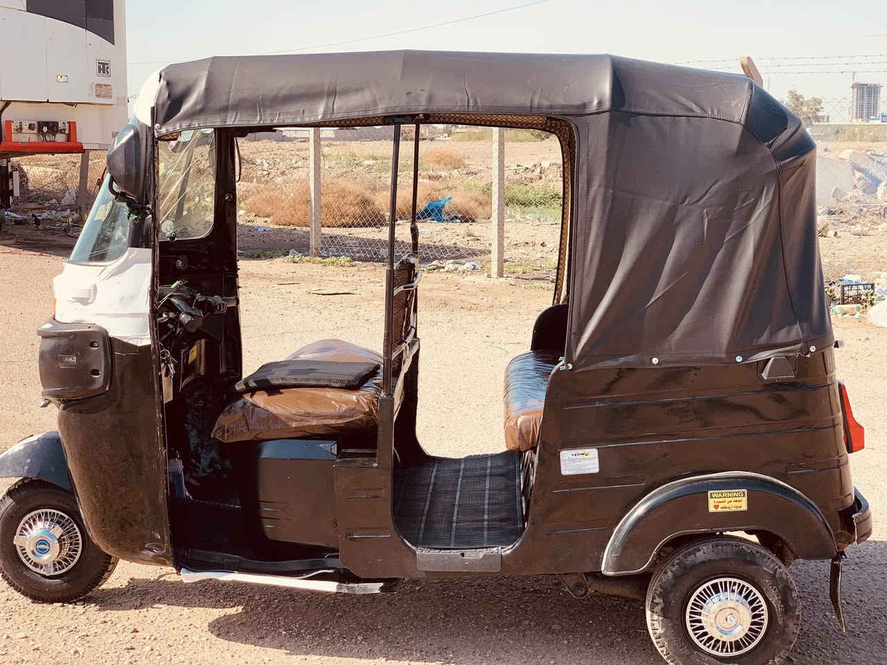 السلام عليكم تكتك للبيع موديل ١٨ شهر ال١٢ التكتك خير من الله كبل للشارع السعر ٤ و٧٠٠ وبيها مجال العلوان بغداد الزعفرانيه ***********
