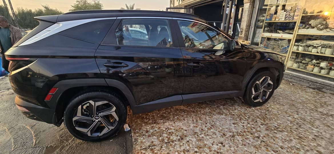 سلام عليكم
توكسان 2022 هايبرد
تبديل باب سكن مع صبغ تكمة ونص باب وجاملغ خلفي اثر شخط الحادث
مكان سيارة دوره شارع 60
السعر 198$
***********
