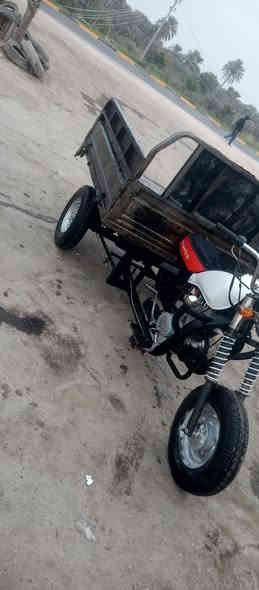 ستوته للبيع موديل 2014
تعمير جديد مانقصة شي 
كاملة من طول الطول
محرك مفتوح 
دبلات امامي وخلفي
تخم تاير  جوبلس
ضفيرة جديدة
كهربائيات جدد
ستوته  اوراقه ضايعه اكفلك من سرقه 
مكفوله. شاصي
سعرة 800
وبية مجال حگ الجية
المڪان//ناصريه مركز 
الاتصال علئ الرقم 
***********
