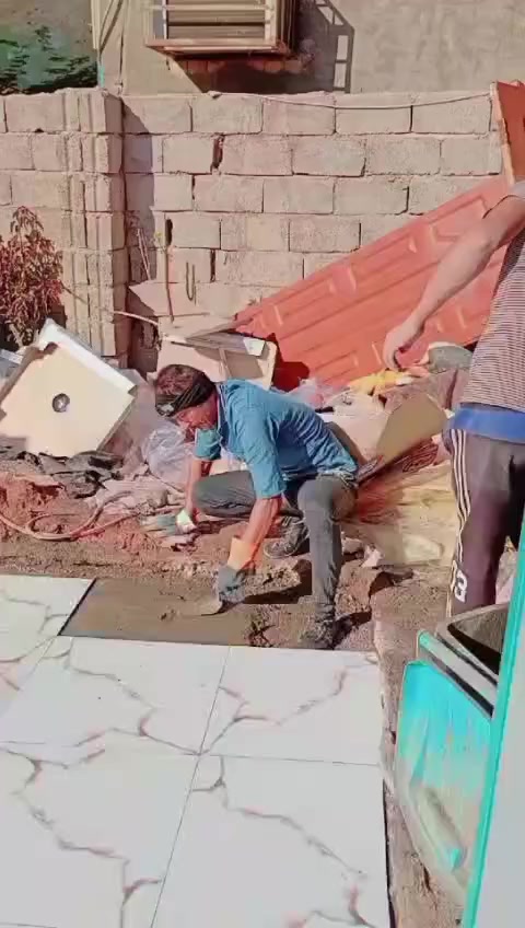 خلفة تطبيگ سيراميك وبورسلين وكاشي وفرشي البخ وترميم المنازل***********   ***********طوريج وكربلاء وبابل
