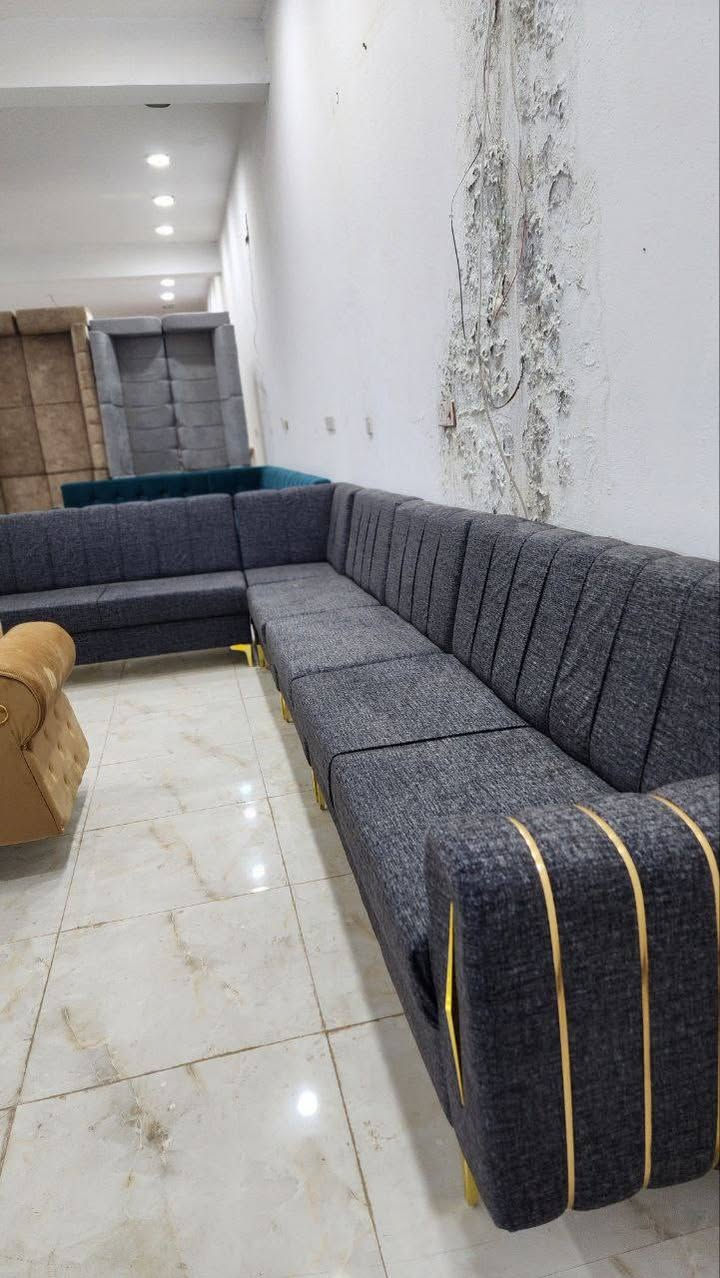 💙المصداقية بل العمل مصدر رزقنا💙
#تخم #ديوان👑  11 مقعد
💯 مواصفات
⬅️المقعد بلوك اسود💯
⬅️خشب چام روسي🔥
⬅️سنفنج نوع مميز اول🟣
⬅️من ارقة انواع القماش التركي💠
⬅️كافة الألوان🔷🔸🔹 
استفسار وتساب او خاص 
عنوان// الديوانيه النسيج قرب السيطره *********** 📞📱
