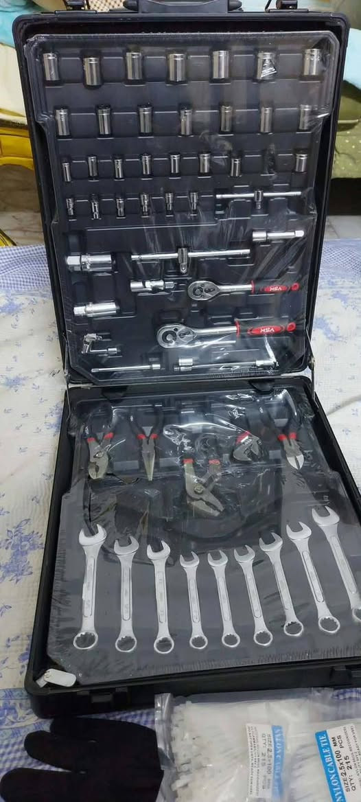 سلام عليكم جنطه بهاذ شكل تحتوي ع 610قطعه سعرهة 75واصل باب بيت


**إذا كنت صاحب هذا الإعلان وتريد حذفه لأي سبب، رجاءا أرسل رسالة إلى الدعم الفني**