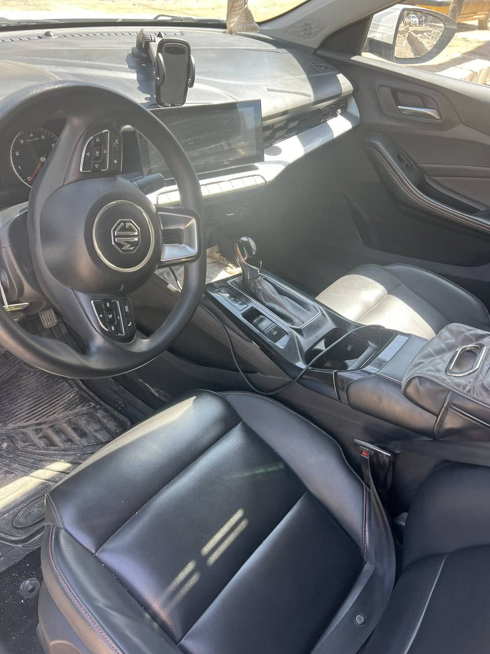 السلام عليكم Mg 5 GT 2024
محرك 1500 تيربو 
فول مواصفات ١/١  
بصمه فتحه كامرة كراسي جلد 
سياره جديده كفاله عامه 
ماشيه 40 km
رقم اربيل تحويل او وكاله 
السعر 105$
مكاني بغداد الدوره
اتصال /***********
