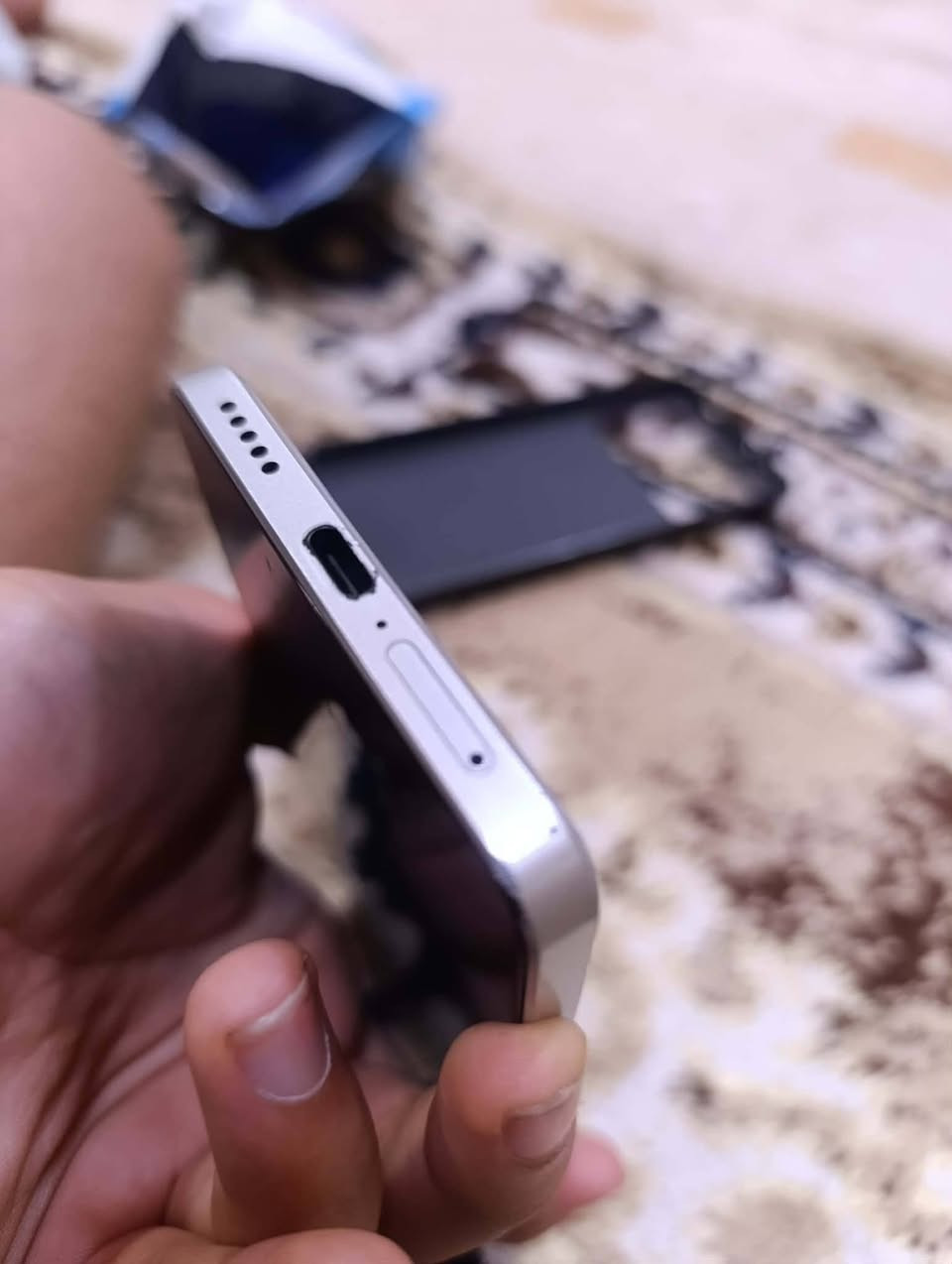 سلام عليكم جهاز poco x6pro 5g  ذاكرته 512 جهاز مكفول نضافته  كدامك كامل ملحقاتها يشغل 120 فريم سعره 290 نهايته مكاني بغداد مدينه صدر


**إذا كنت صاحب هذا الإعلان وتريد حذفه لأي سبب، رجاءا أرسل رسالة إلى الدعم الفني**