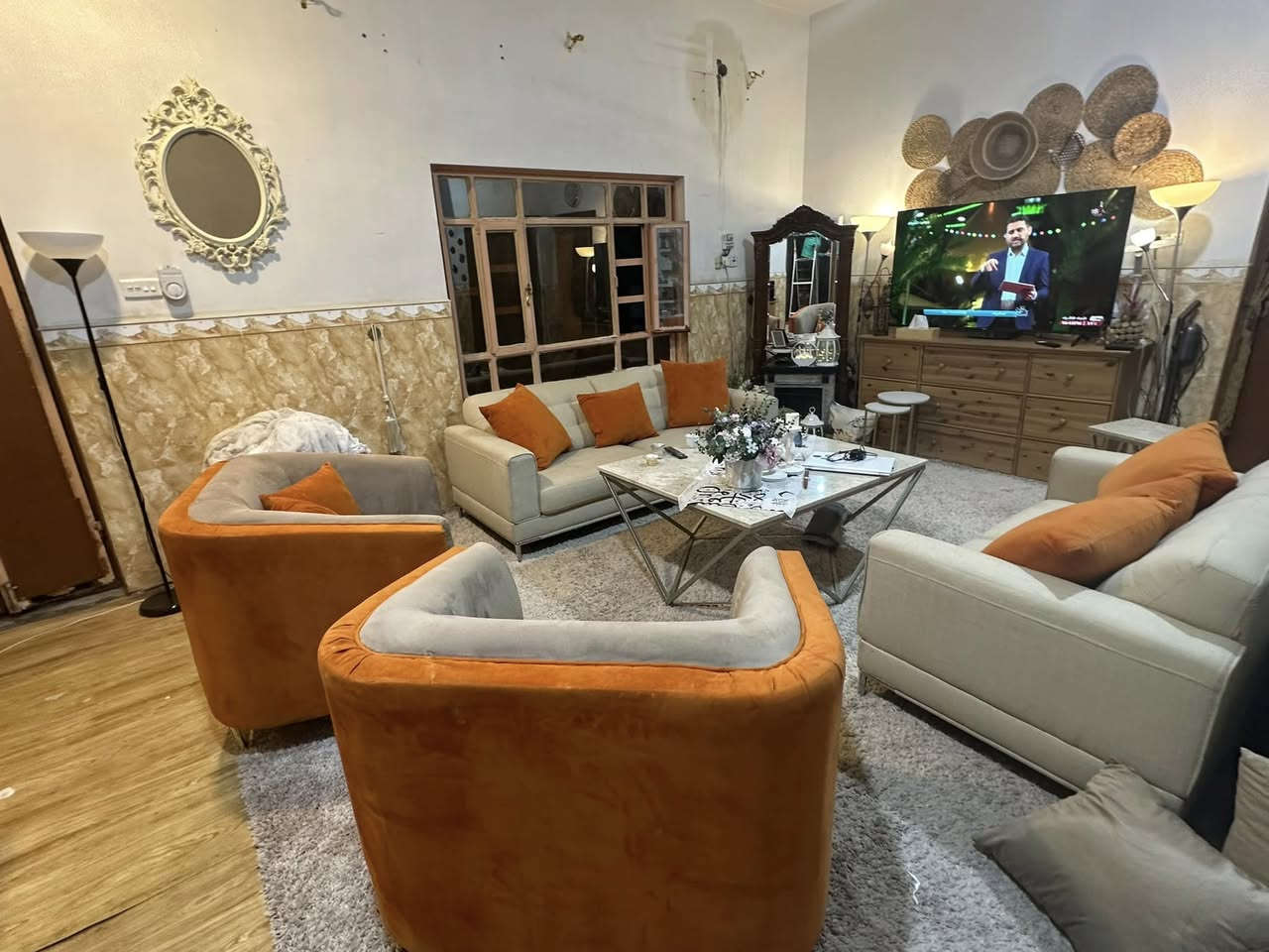 تخم كويتي ماركة تصال اكو وتساب ***********
