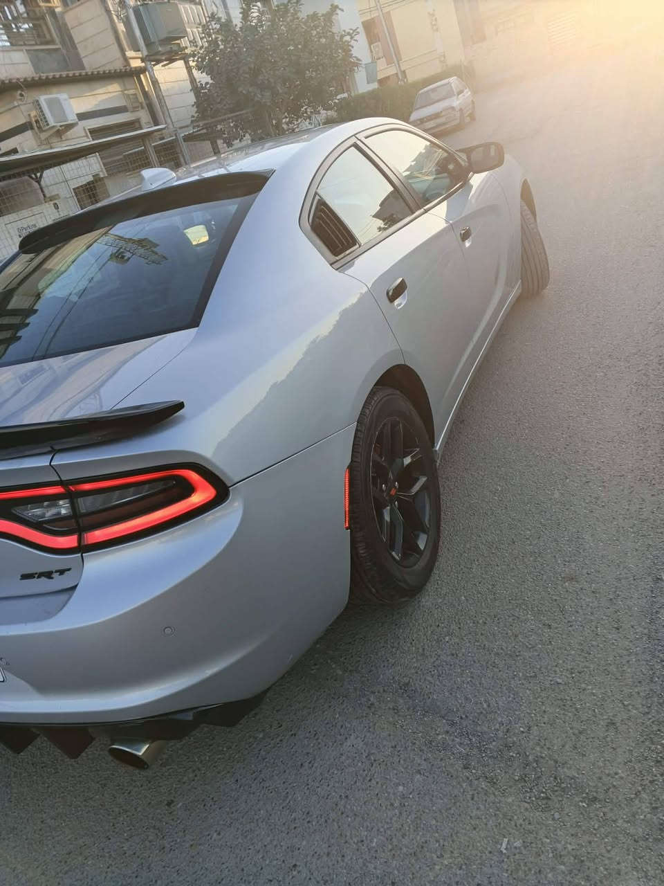 للبيع جارجر 20اصل بسمي تحويل مباشر مكينه 6 مكينه وكير بلاد سيارة ماشيه 81 مواصفات
1=سلايت روف
2=كشنات جلد تدفئه
3=خزن ميموري 
4=تحكمات شفتات ستيرن
فول مواصفات فئه sxtبلاص 
سعرها 24وبيها مجال مكاني ألبياع 
صور الحادث موجودة مال امريكه بدون تبديل
وبلعراق مابيها حته حجر بيئه موجود 
شراي يتصل ***********
