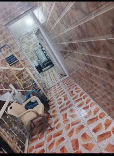 السلام عليكم  بيت للبيع مساحه ١٠٠م الواجهه ٥ نزال ٢٠ مسلح بناء حديث طابو صرف في المعوقين شارع الوازات طابقين استقبال مطبخ صاله غرفة نوم خدمات والثاني غرفتين نوم وخدمات السعر ١٢٠ مليون المراجعه مع مكتب دلاليه ابو فراس العتابي ***********وًابومحمدالشمري ***********🌹🌹🌹🌹
