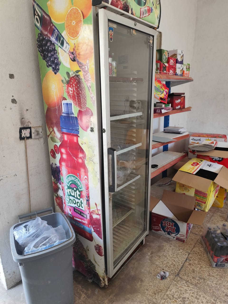 السلام عليكم
براد او مجمده لبيع حله شارع 60 قرب  مجمع الطبي 
محمد وحيد اشعيله  
بسعر 225
بيع مستعجل 
شغالات تبريدهن جيد 
***********
