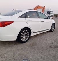 سوناتا خليجي 2014 مكينة دوش . بيها صبغ جاملغ امامي وباب السايق #فول_مو...