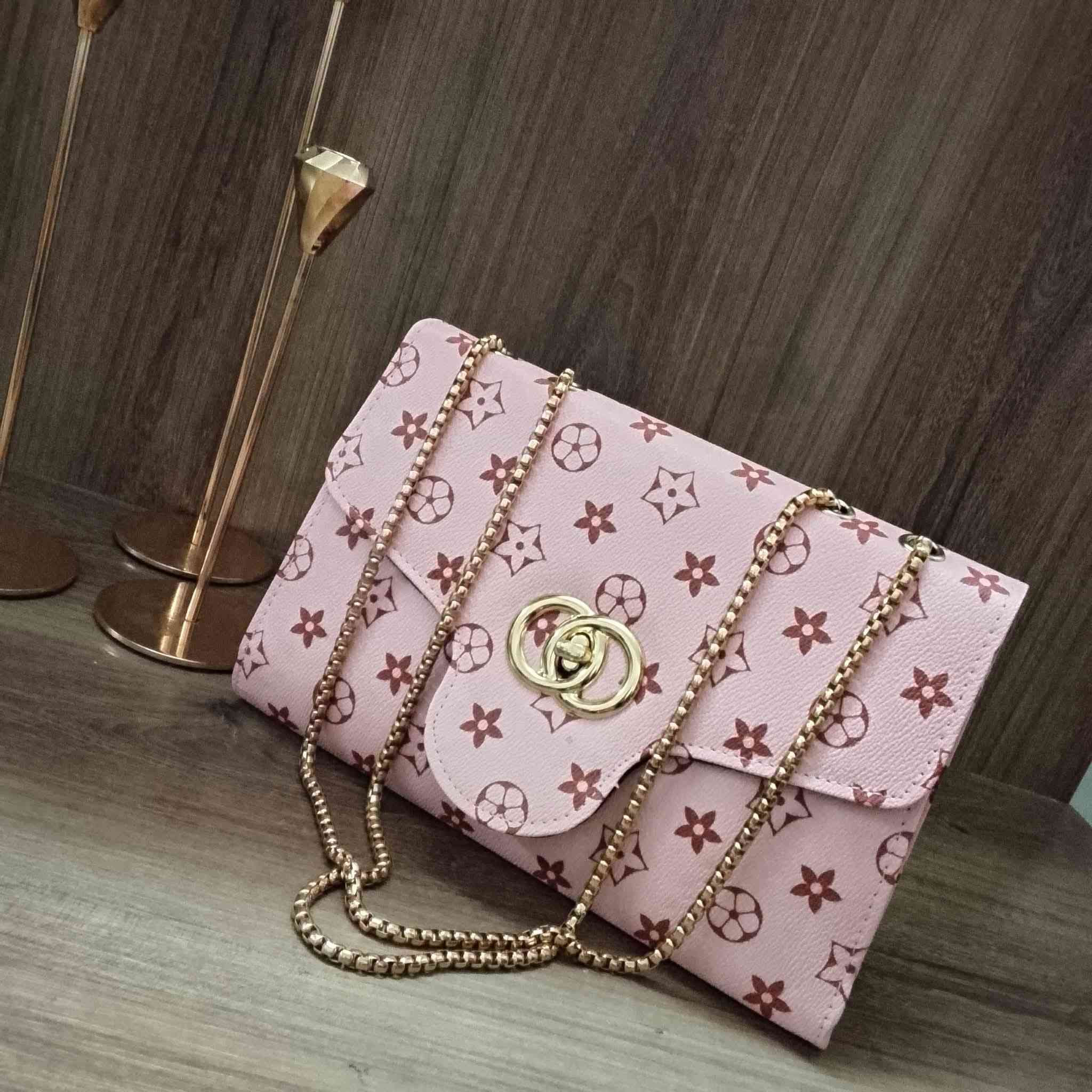 مرحباً حبايبي وفرنالكم حقائب نسائية، بناتية
بهلـ جمال والنزاكة ✨👝👜👛

يوجد توصيل لجميع المحافظات 🇮🇶
#حقائب #جنط #ترند #اكسبلور #شي_أن
#حقائب_نسائية #كوالتي #الجميع #إشارة


**إذا كنت صاحب هذا الإعلان وتريد حذفه لأي سبب، رجاءا أرسل رسالة إلى الدعم الفني**