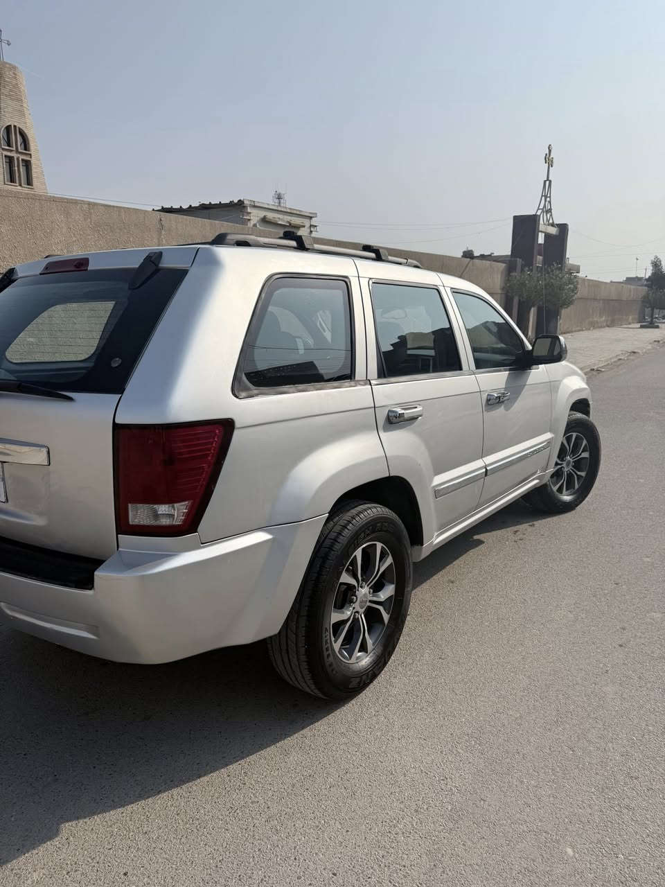 السلام عليكم
للبيع 
جيب شيروكي
 2008

صبغ عام وسونار موجود
رقم بغداد باسمي 
هزه جديده 

سعر 90 وبيها مجال 

 مكان السياره بغداد الدوره

***********
