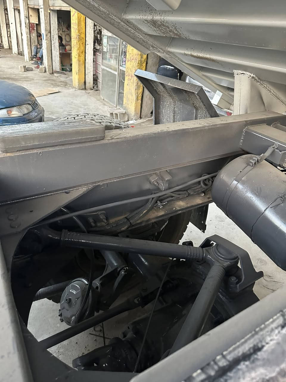 سلام عليكم فالفۆ مديل 2001 محرک٣٨٠ لابخار ولا تنقص گێر ٣.٣مجموعه شفت شاصي مكفول تخم تايرات مكاني اربیل *********** -***********
