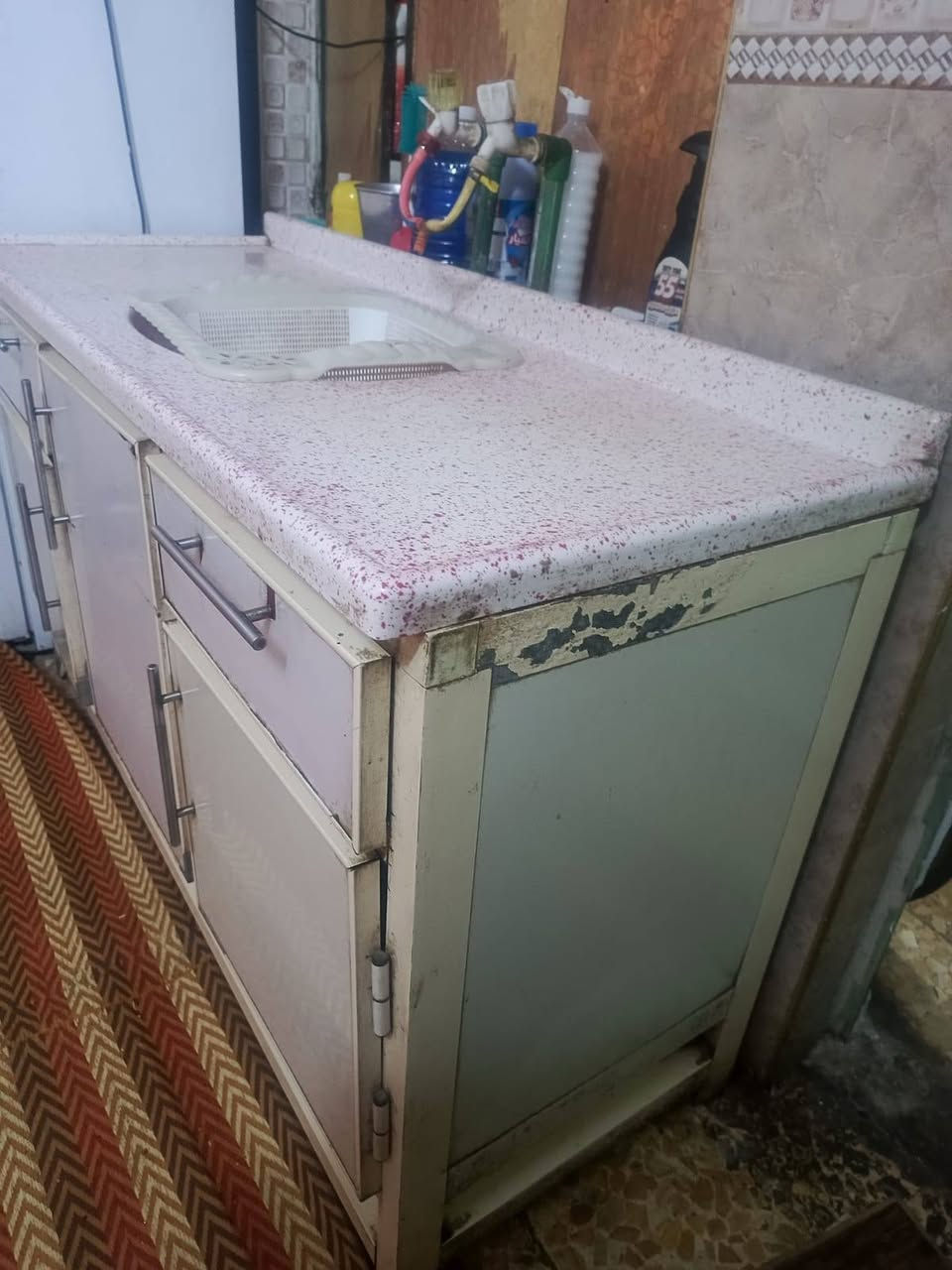 سنك البيع تعبان شوي بس مرمره نضيفه


**إذا كنت صاحب هذا الإعلان وتريد حذفه لأي سبب، رجاءا أرسل رسالة إلى الدعم الفني**