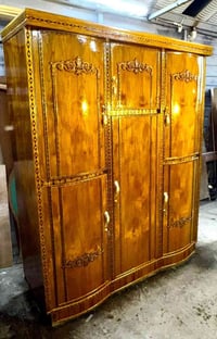 خزانة صاج • ٢٢٥×١٨٠ • بوب الشام