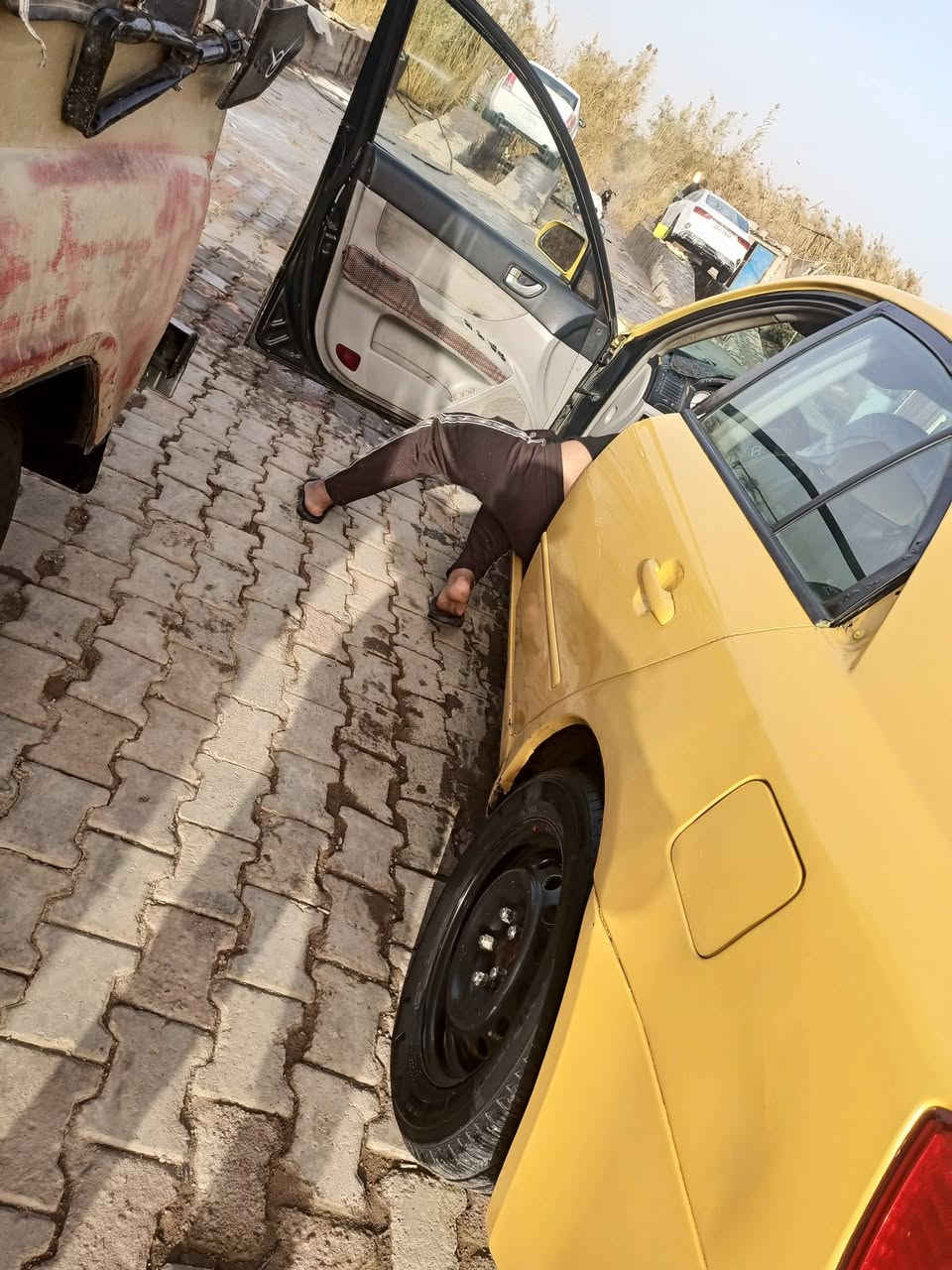 سوناتا للبيع موديل 2008نضيفه كلش حلوه سيارة خير من الله كبل للشارع ماناقصها شي ضرر جاملغ خلفي بدون دواخل ايمن سعر 79بيها مجال قليل إي استفسارا تصل هذا رقمي ***********  / ***********
