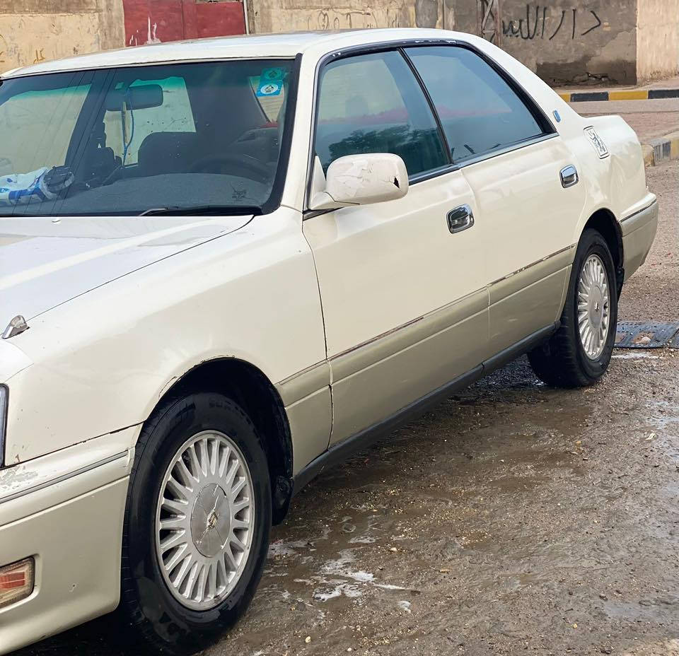 سلام عليكم راس الثور فلات 96 مكفوله من الكص ونقل جثه ولعيب الشرعي رقم أنبار مشروع وطني سياره مكينه كير حداديه تخم تاير كله جديد تبريد شغال سياره جاهزه خير من الله السعر 85 وبيه مجال انتصل وتدلل***********
