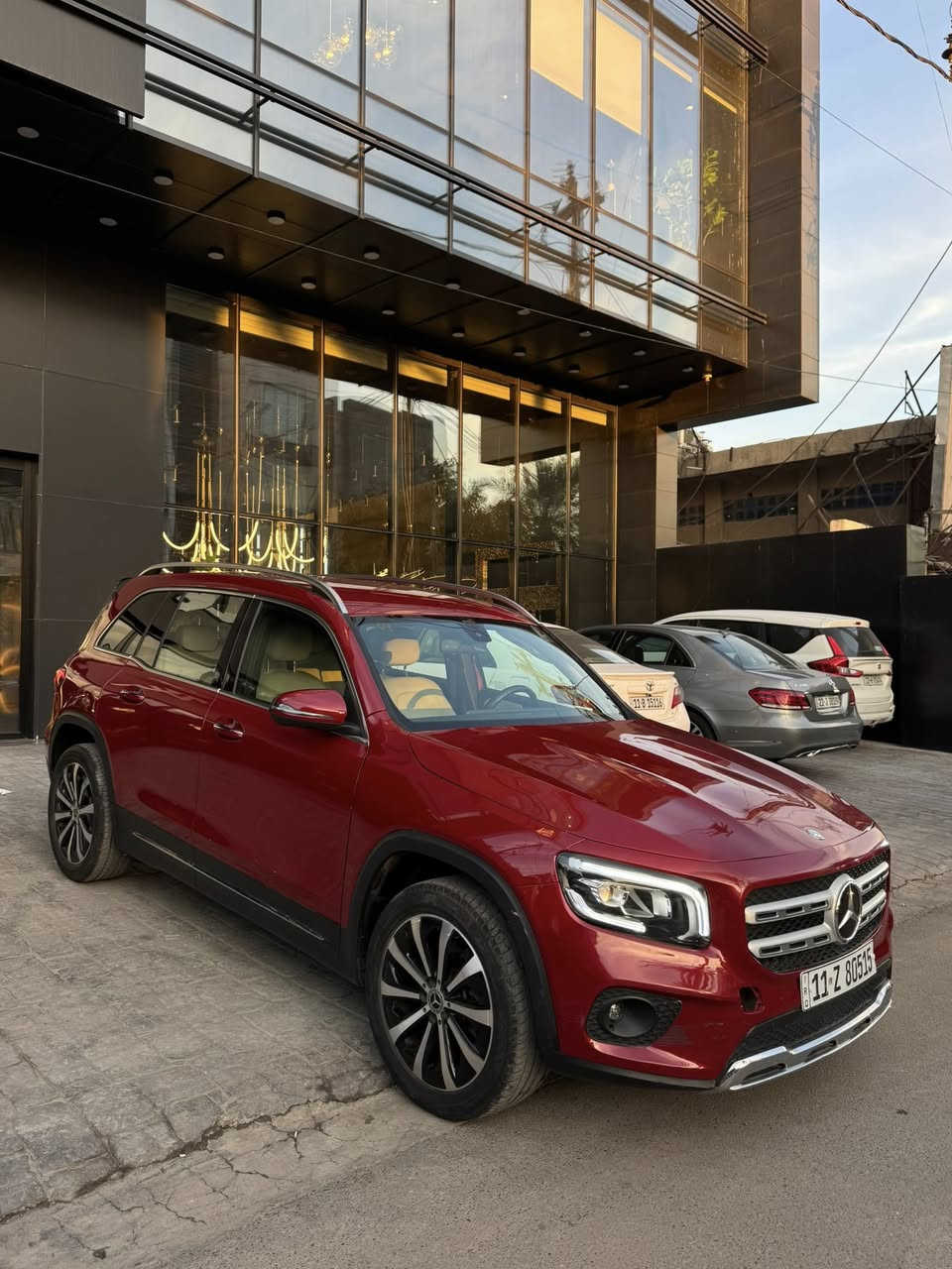 مرسيدس مديل 2021 Glbفول مواصفات عدا السلايت مساج تدفئه تبريد جاهزه مكانها بغداد بيها اربع قطع صبغ تحويل مباشر السعر 243 وبيها مجال للاستفسار ***********
