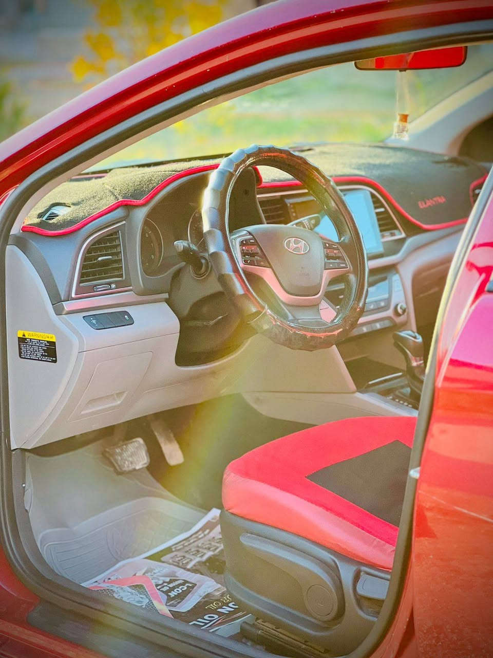 السلام عليكم 
سياره انترا موديل 2017
الضرر4 قطع بونيد باب الخلفي ورة السايق سرقه تبديل شركه 
باب السايق بي خط شبرين صبق ومعجون 
جاملق امامي تبديل شركه 
محرك 20 دوش مفتوح كازكيت مبدل فقط
اسياره بسمي السنويه2030
شرط لا صرف ولا نفخ 
والكير شرط ما بي شي
 السعر 120 وبي مجال 
اتصال على رقم ***********
