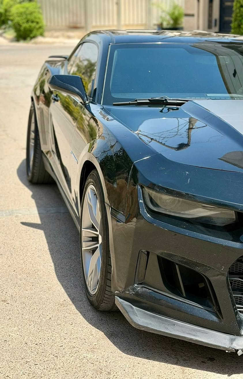 السلام عليكم من رخصة الادمنية
للبيع كمارو 2015 
RS V6 3600 جديدة كلش 
فول مواصفات للاخير عده الفتحة كشنات جلد

داتا شو كيجات يم الكير كشنات كهرباء شاشه
مع كاميرا و حساسات شاشه اعطال وسطيه 
كير محرك صدر امامي خلفي تبريد كله كفاله

تخم ويل و تاير جديد تو سايز السيارة جديدة
رقم بغداد الجديد شرط التحويل
العنوان بغداد حي القاهره قرب جامع النداء
عارضها ب 84$ بيها مجال 
***********
